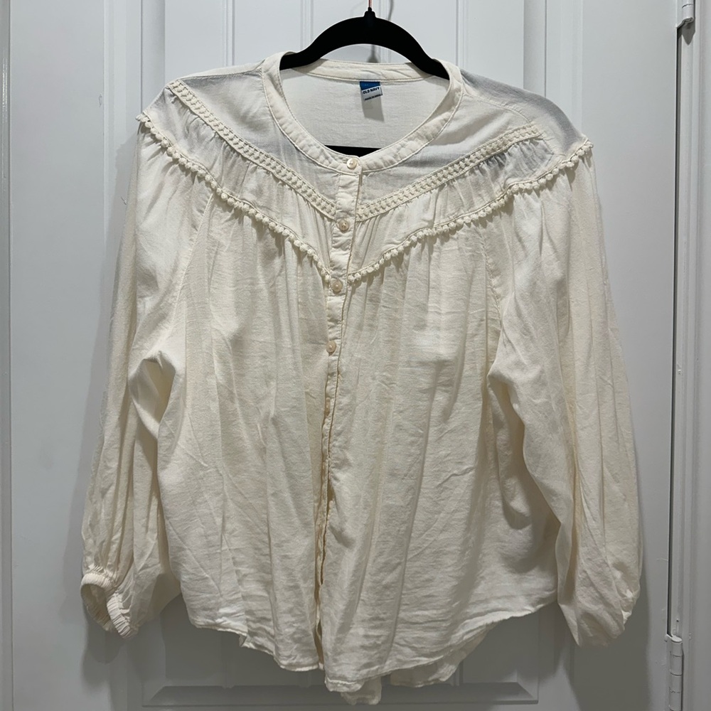 Old Navy brand poet blouse in white/cream color